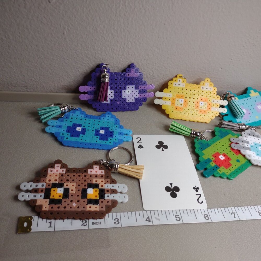 Lot Of 7 Colorful Cat Keychains - Picture 6 of 6